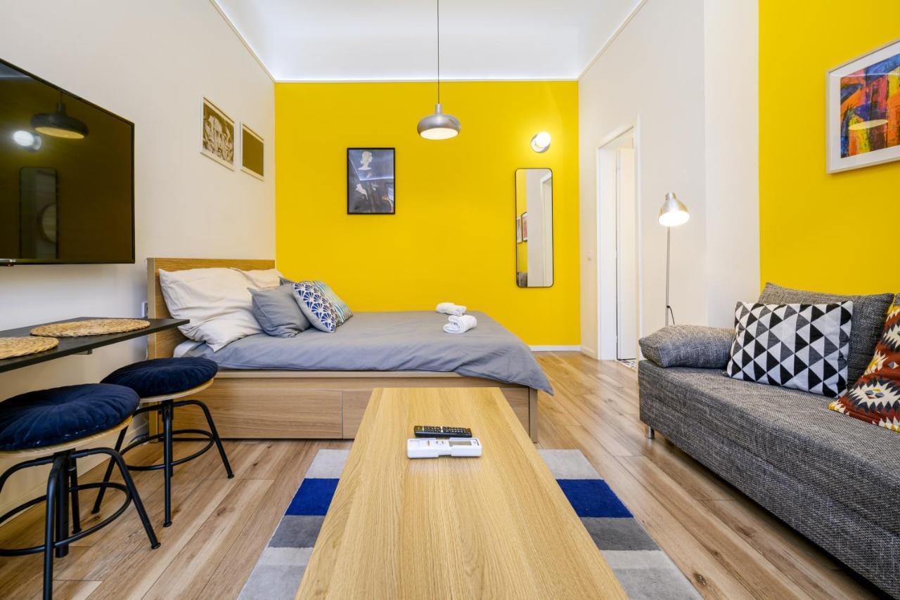 Stylish Yellow Suite In The Heart Of Βουδαπέστη Εξωτερικό φωτογραφία